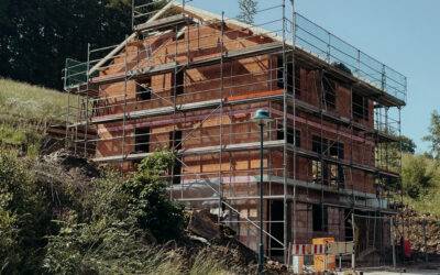 Schlüsselfertig bauen in anspruchsvoller Hanglage